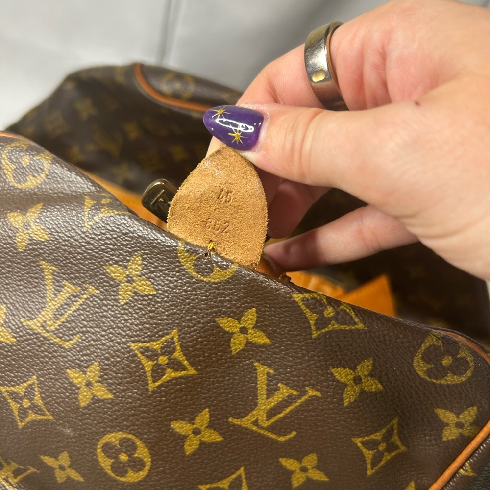 💃🏼SOLD💃🏼 Vintage Louis Vuitton Keepall 45 Travel Bag - Picture 9 of 9
